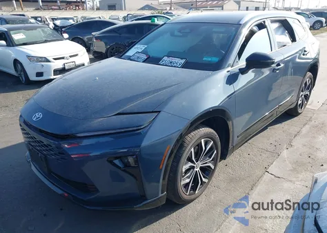 2025 Toyota Crown Signia Xle from USA, damaged, VIN JTDACAAJ8S3019440